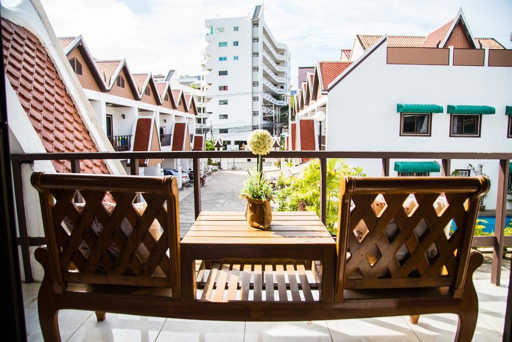 Corrib Village South Beach Pattaya Eksteriør bilde