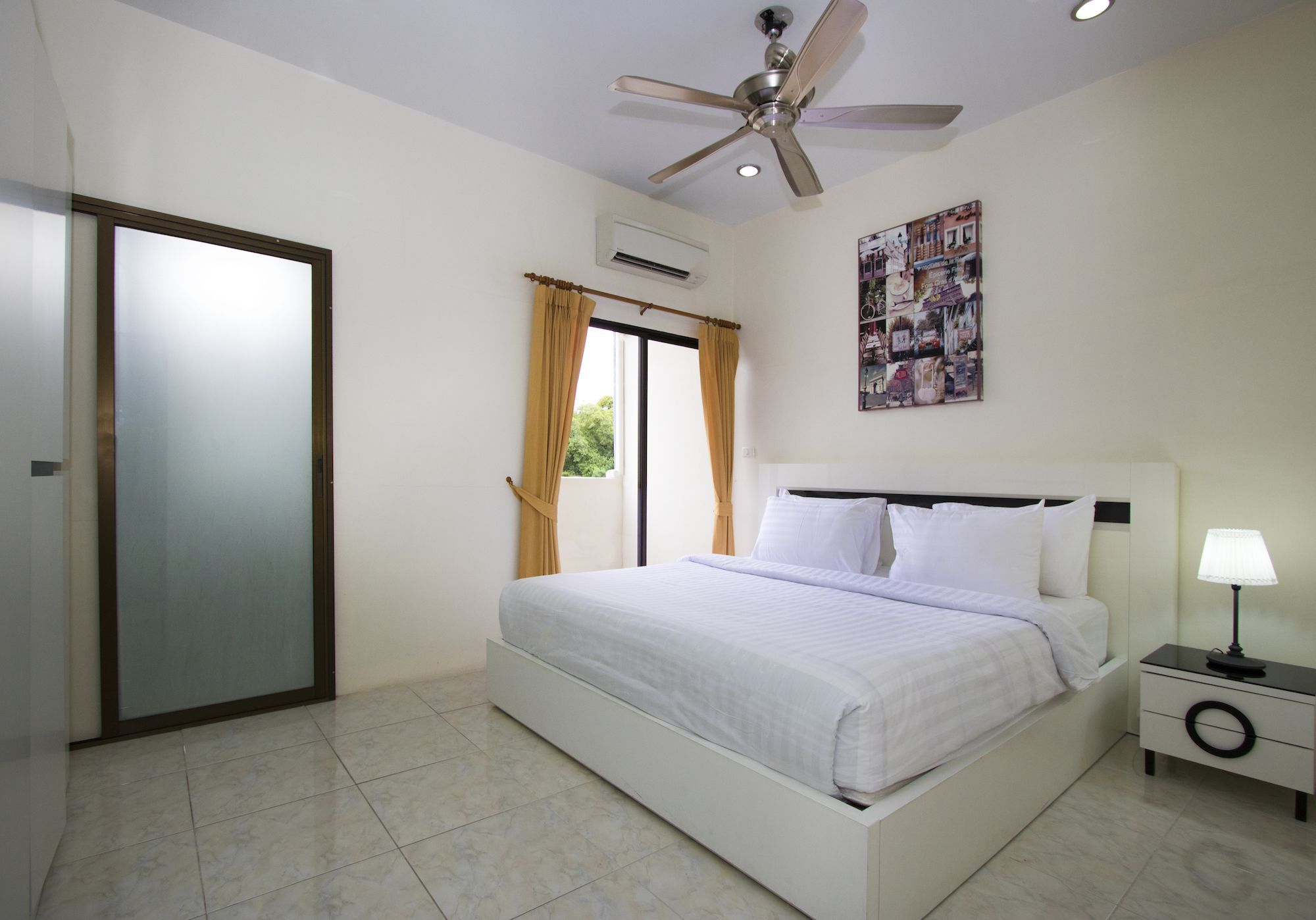 Corrib Village South Beach Pattaya Eksteriør bilde